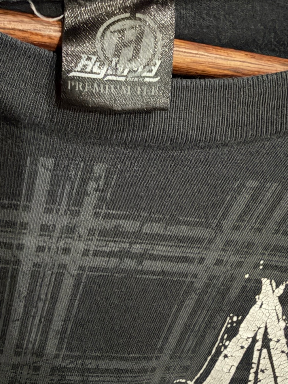 Y2K Hybrid Black T With Skull and Star Graphic - Picture 4 of 5